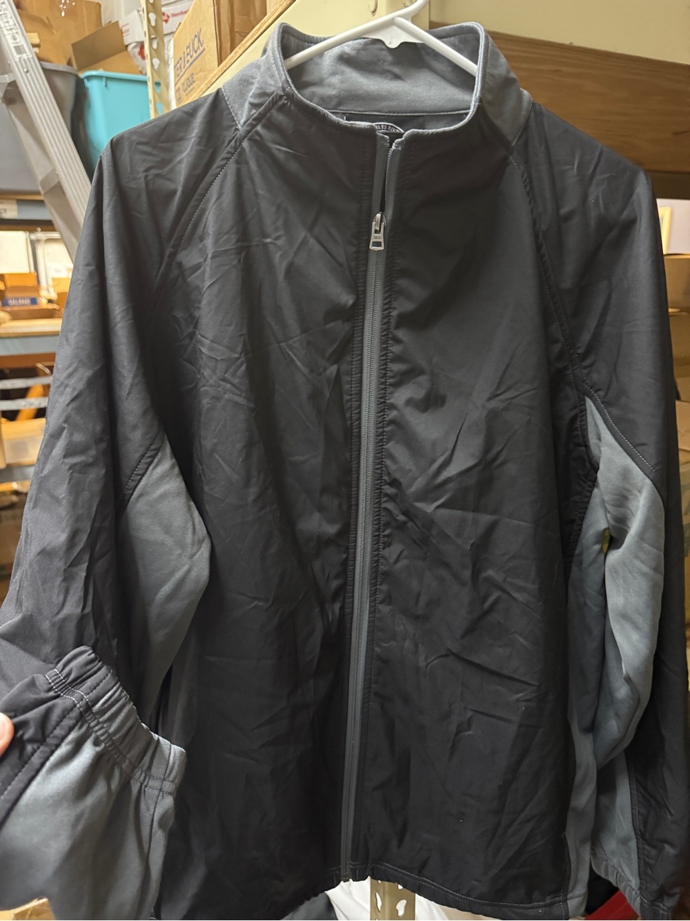 Men's Black & Gray Lightweight Full-Zip Jacket- new! Size XL